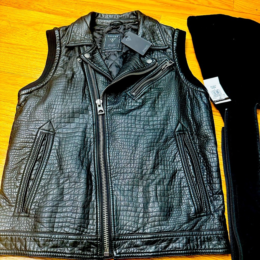 Guess new leather vest with removable cap